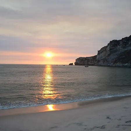 Bed&seaside - Bola Da Nivea * Nazaré