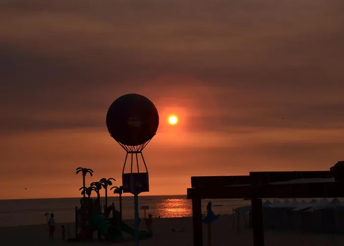 Bed & Seaside - Bola Da Nivea * Nazaré